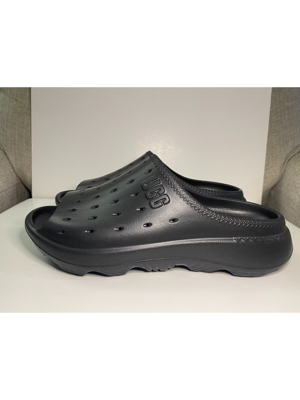 UGG Slide It Men's Sandals 11 Black Perforated Open Toe Platform Comfort Slip On